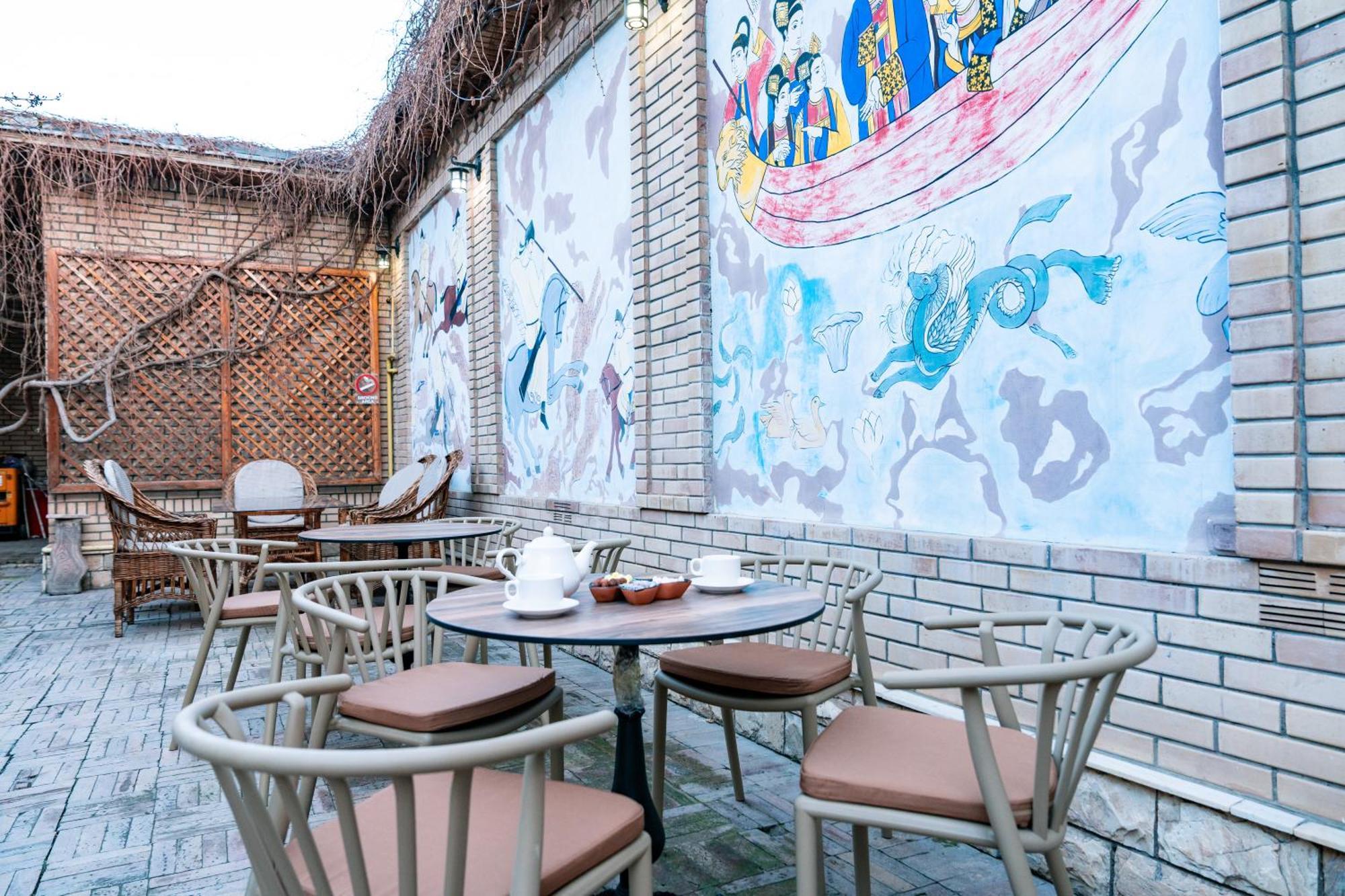 Hotel Caravan Serail Самарканд Екстериор снимка