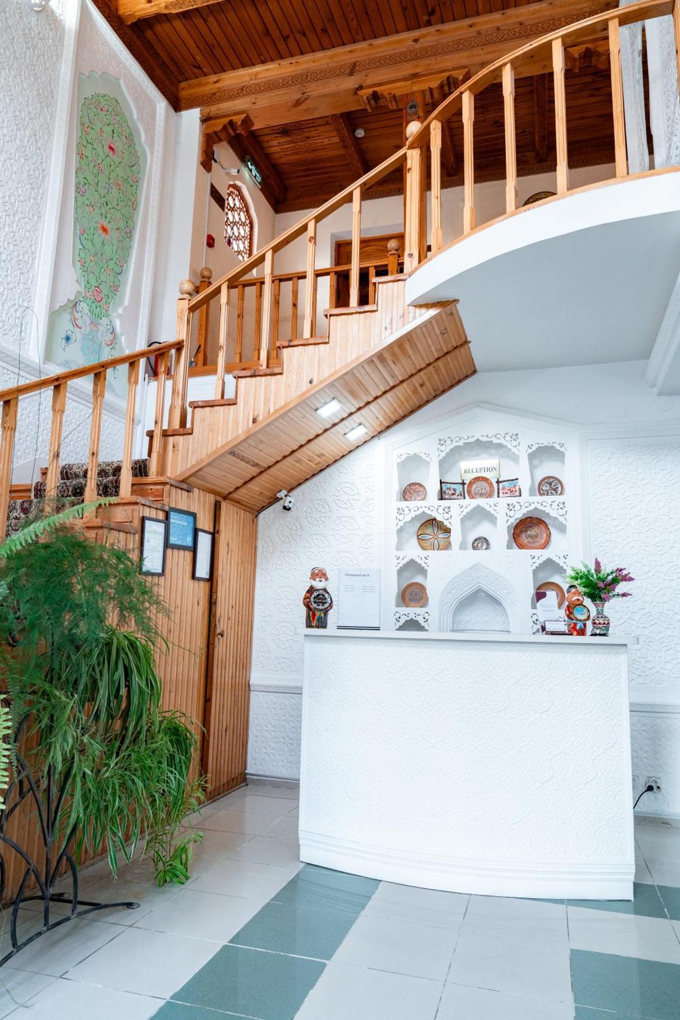 Hotel Caravan Serail Самарканд Екстериор снимка
