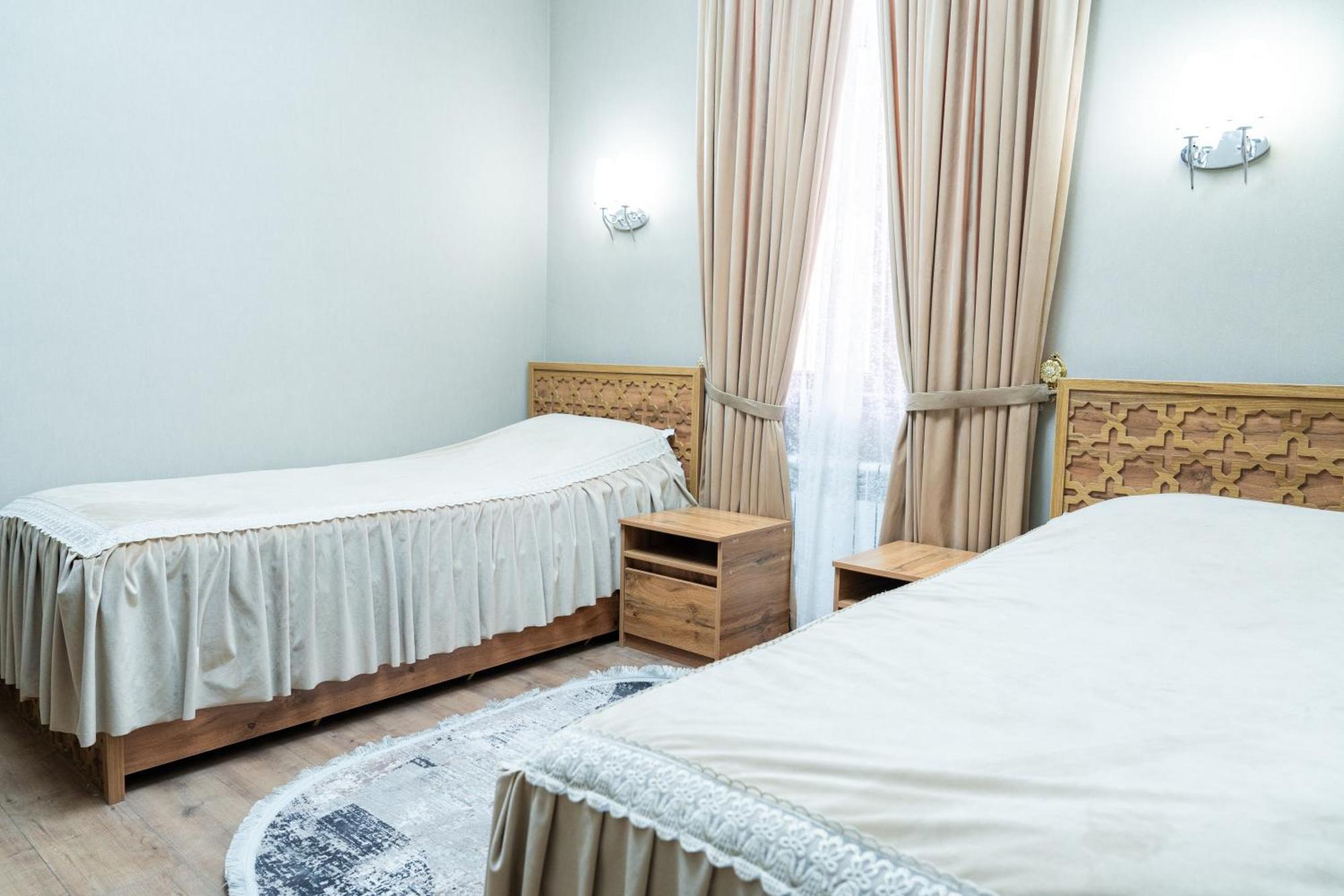 Hotel Caravan Serail Самарканд Екстериор снимка