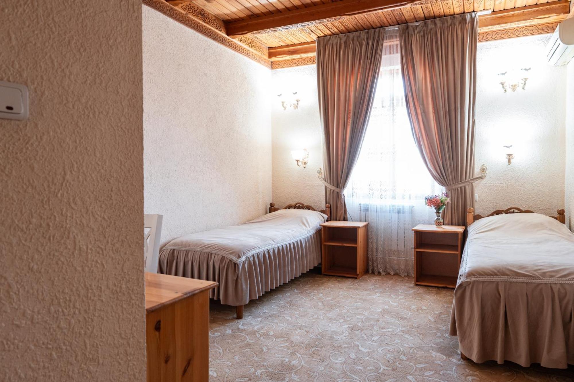 Hotel Caravan Serail Самарканд Екстериор снимка