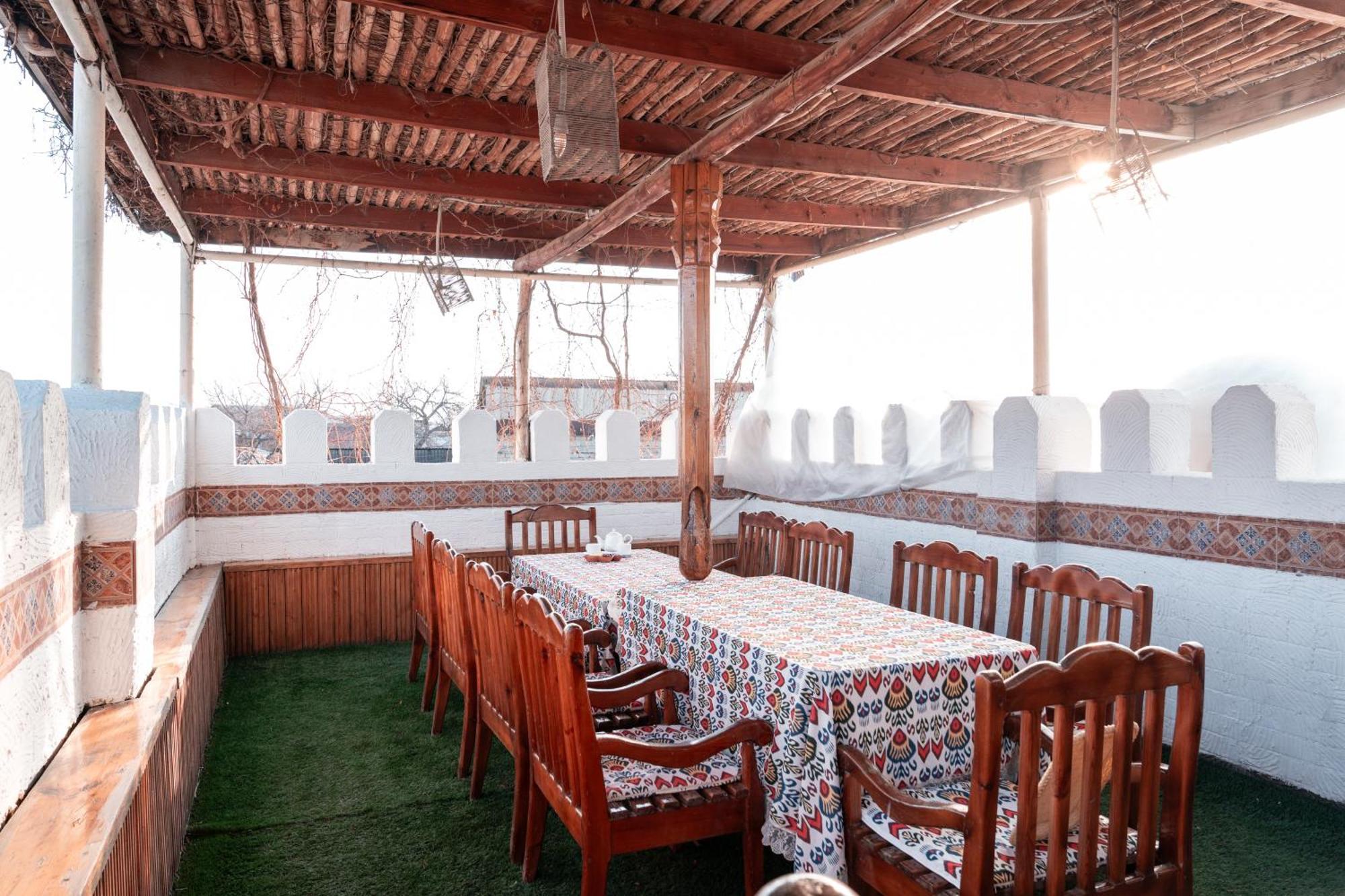 Hotel Caravan Serail Самарканд Екстериор снимка