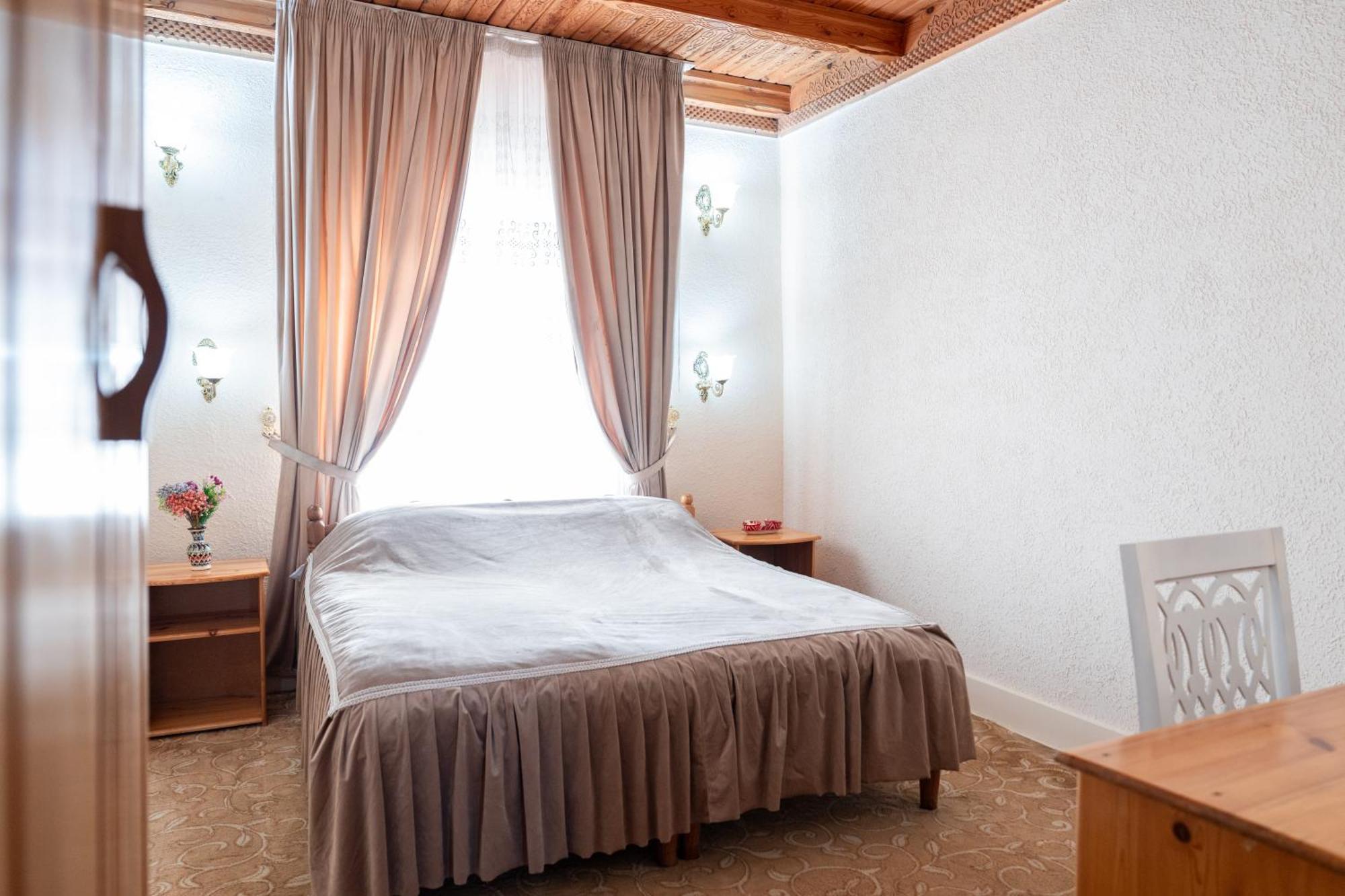 Hotel Caravan Serail Самарканд Екстериор снимка